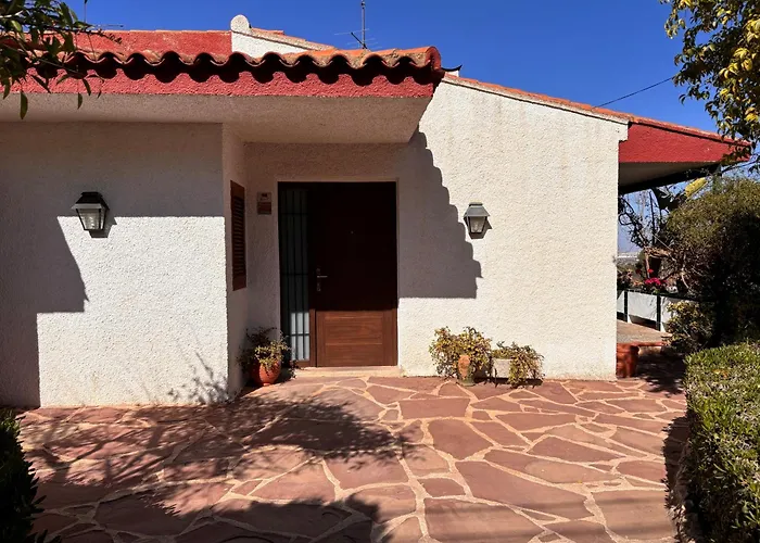 Сasa de vacaciones Mediterranean House In *